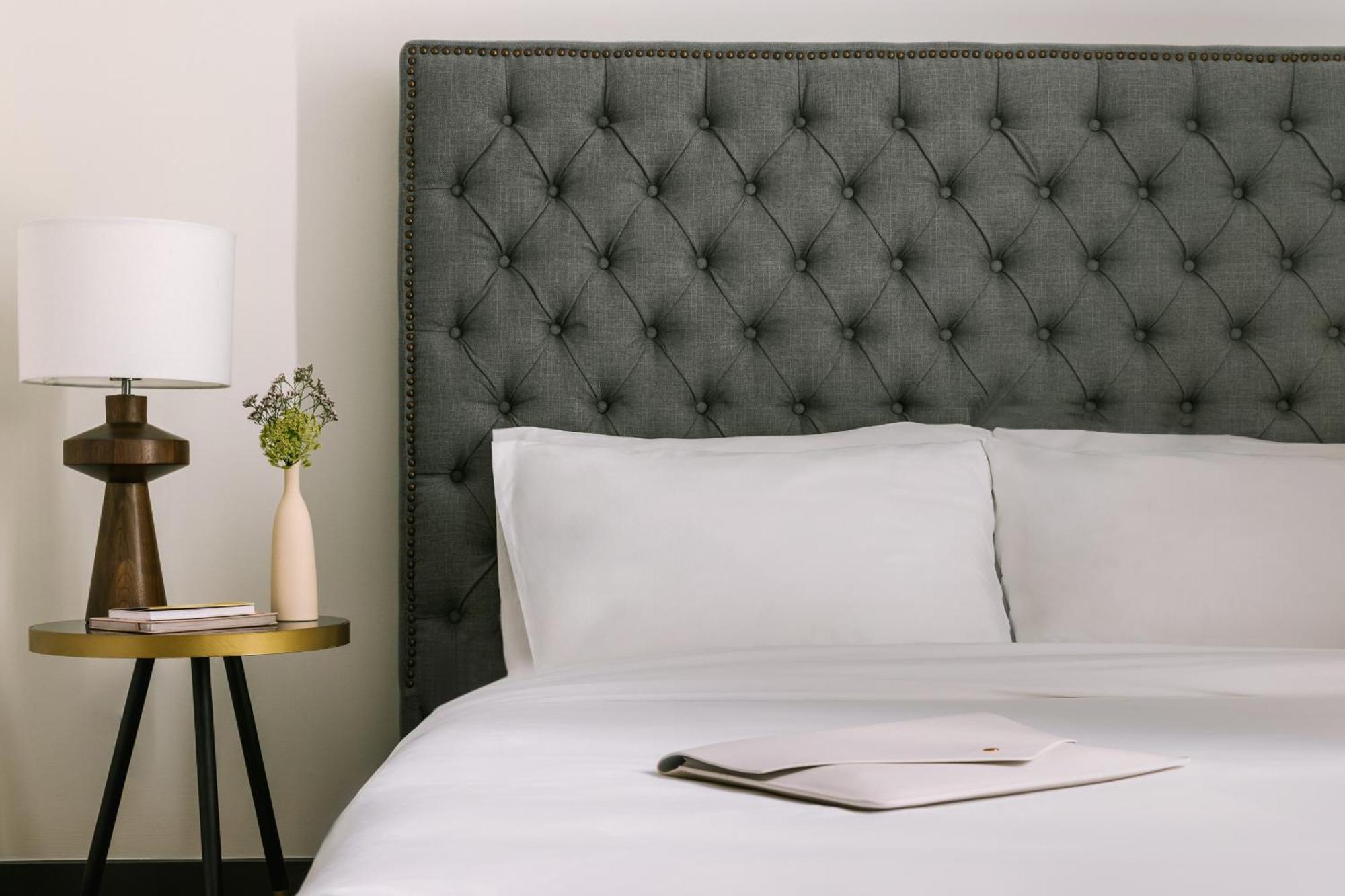 Sonder By Marriott Bonvoy Village 21 Apartments Hillsboro Village ナッシュビル エクステリア 写真