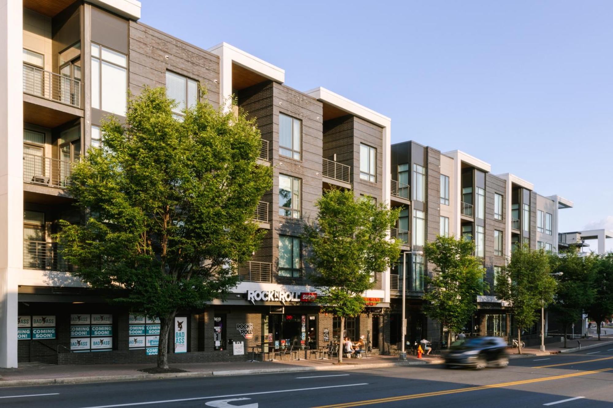 Sonder By Marriott Bonvoy Village 21 Apartments Hillsboro Village ナッシュビル エクステリア 写真