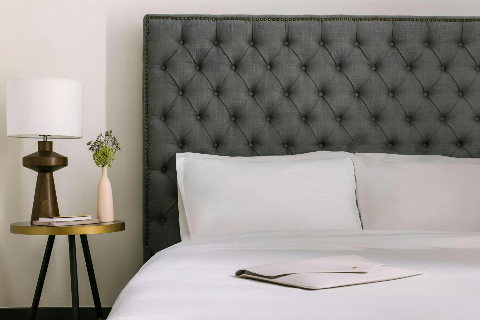 Sonder By Marriott Bonvoy Village 21 Apartments Hillsboro Village ナッシュビル エクステリア 写真