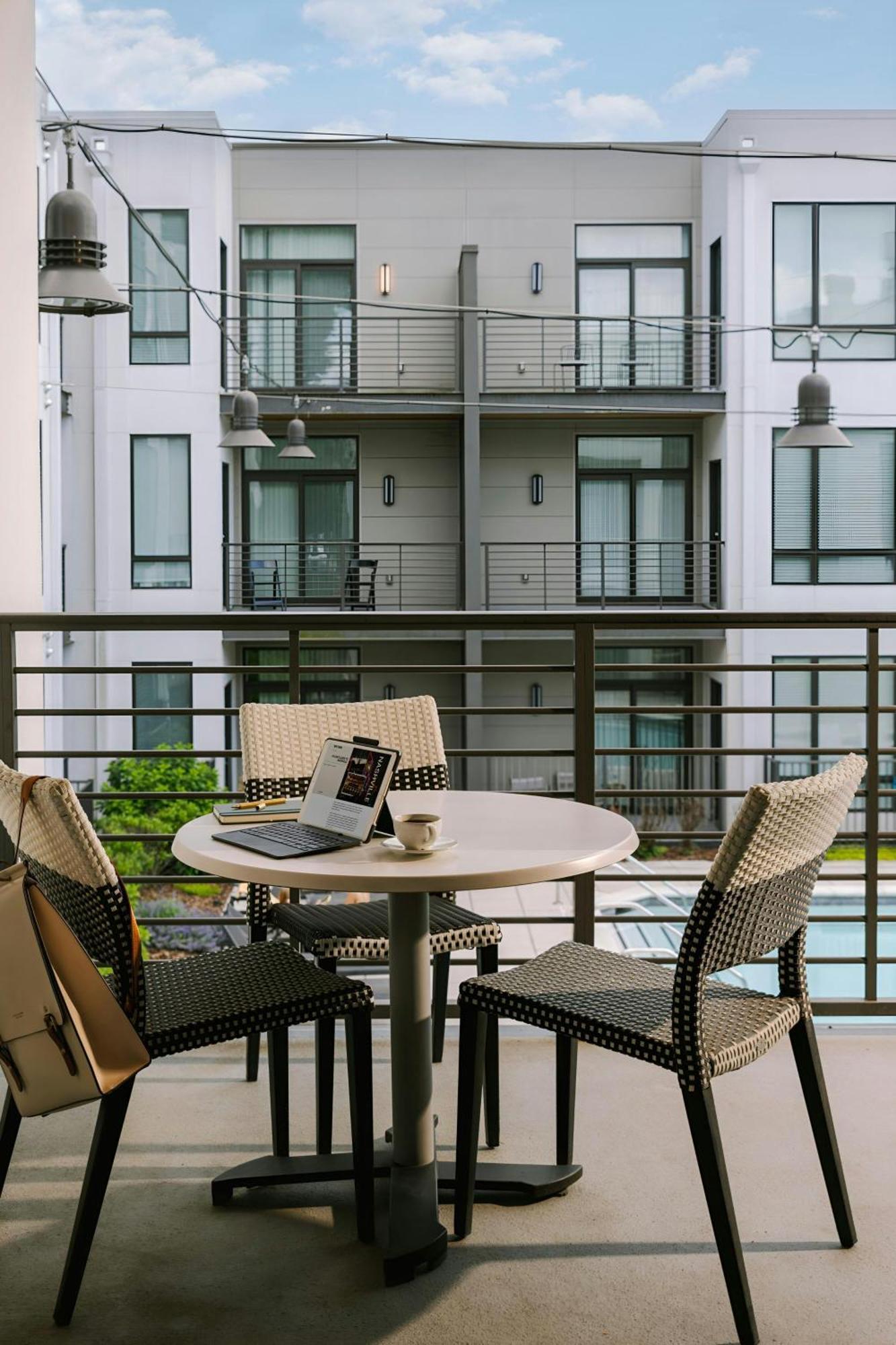 Sonder By Marriott Bonvoy Village 21 Apartments Hillsboro Village ナッシュビル エクステリア 写真