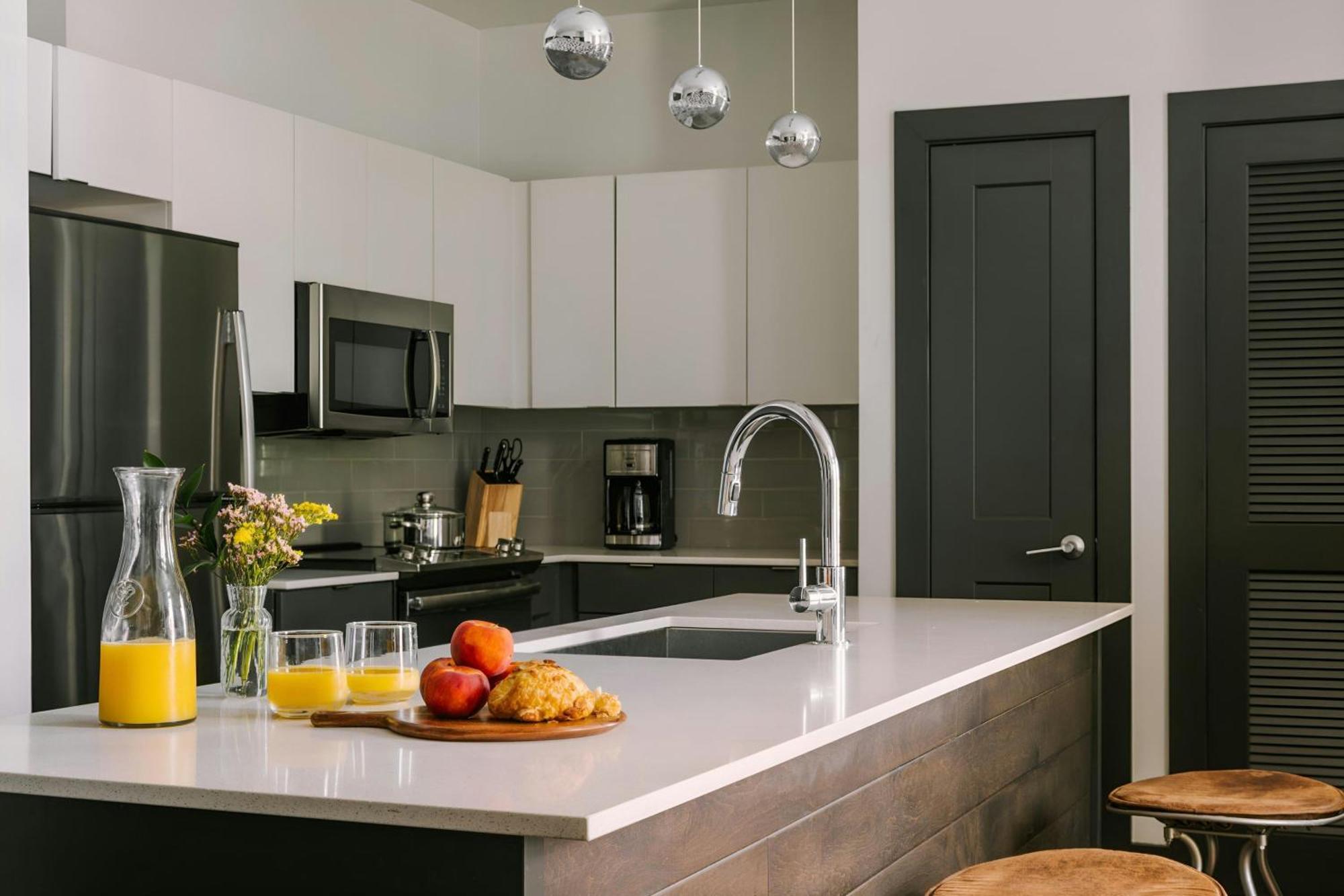 Sonder By Marriott Bonvoy Village 21 Apartments Hillsboro Village ナッシュビル エクステリア 写真